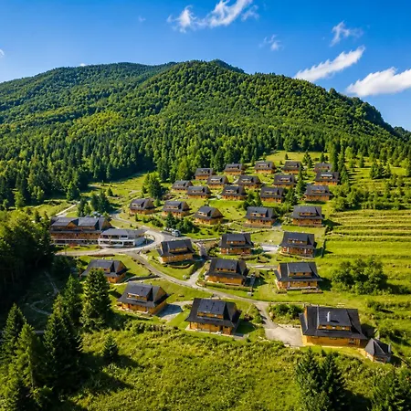 Drevenica Podkovicka - *